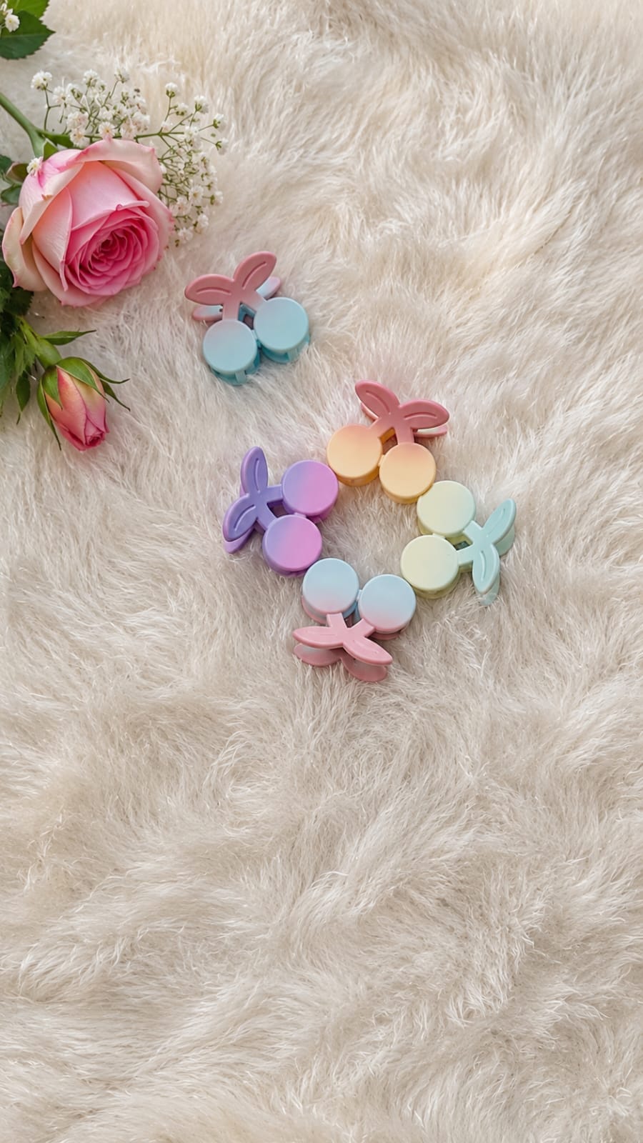 Cherry 🍒 model hair clips Cherry 🍒 model hair clips