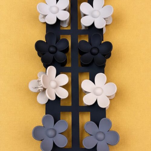 matte daisy flower claw clips