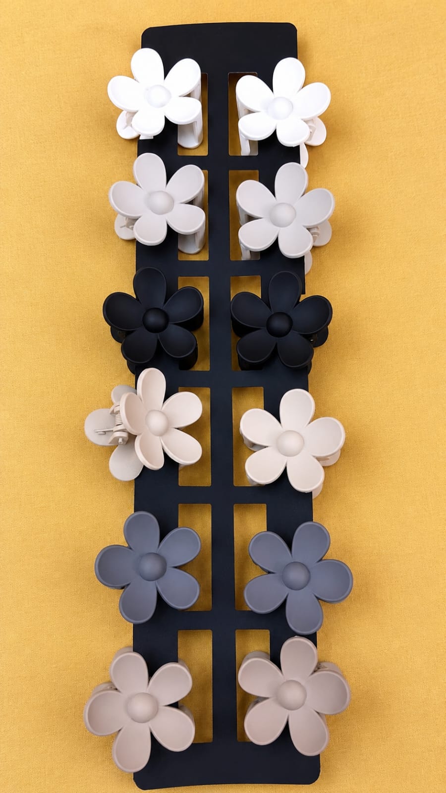 matte daisy flower claw clips matte daisy flower claw clips