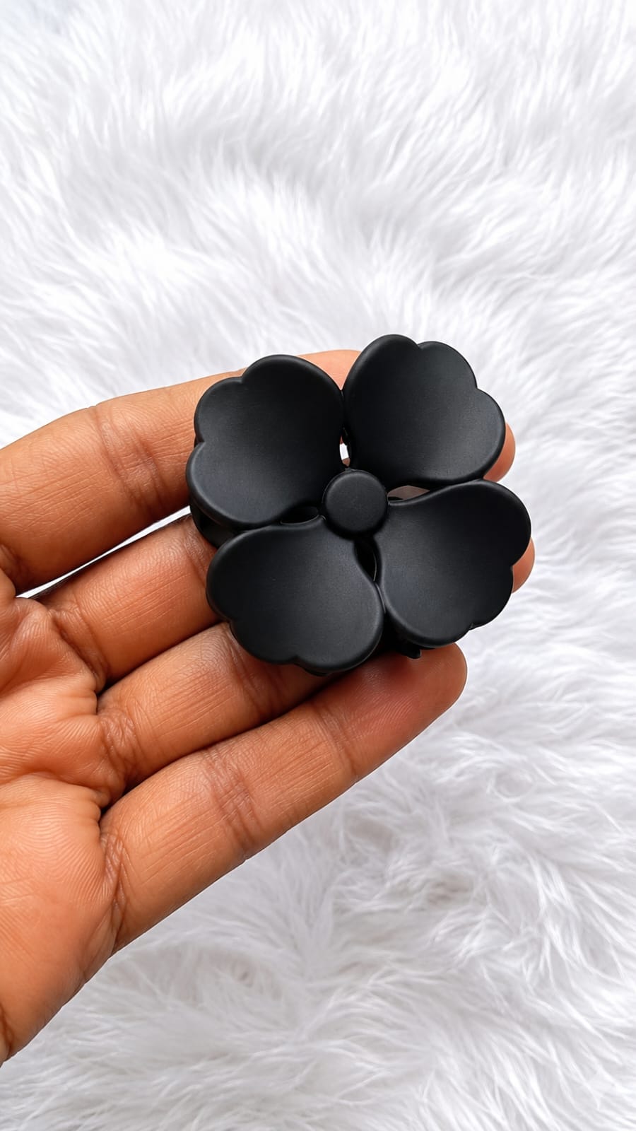 4 petal flower shaped matte claw clips 4 petal flower shaped matte claw clips
