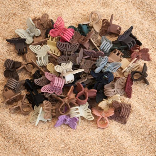 cute matte butterfly shaped mini claw clips